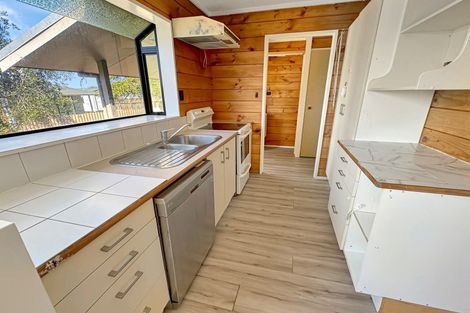 Photo of property in 6 Harrod Avenue, Foxton Beach, Foxton, 4815