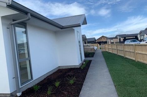 Photo of property in 10 Greenwich Street, Papamoa, 3118