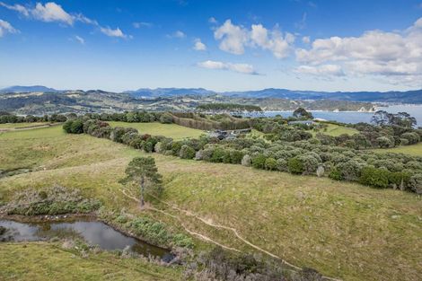 Photo of property in 396 Lees Road, Hahei, Whitianga, 3591