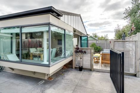 Photo of property in 15 Carl Avenue, Havelock North, 4130