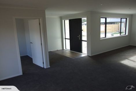 Photo of property in 22 Freedom Drive, Kelvin Grove, Palmerston North, 4414