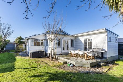 Photo of property in 13 Roosevelt Avenue, St Albans, Christchurch, 8014