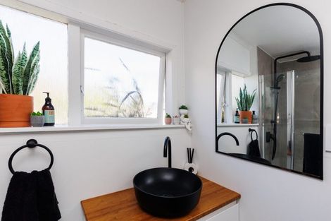 Photo of property in 1/19 Keeling Street, West End, Palmerston North, 4412