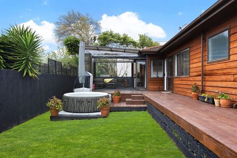 Photo of property in 1/9 Admiral Beatty Avenue, Mount Roskill, Auckland, 1041