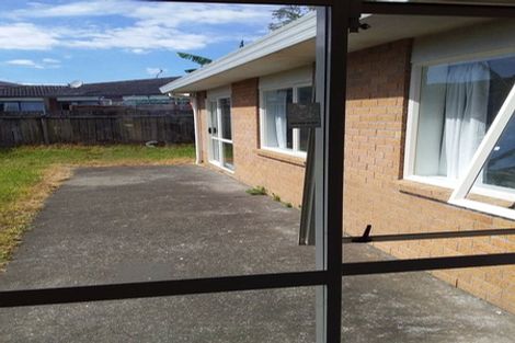 Photo of property in 14 Brook Haven Rise, Clendon Park, Auckland, 2103