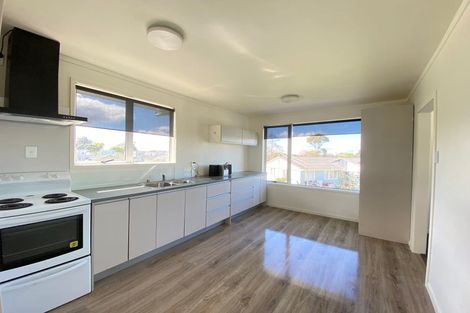 Photo of property in 52c Convair Crescent, Mangere, Auckland, 2022