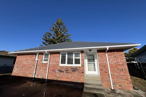 Photo of property in 130 Robertson Road, Mangere East, Auckland, 2024