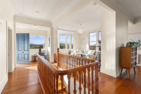 Photo of property in 2 Carson Street, Mornington, Dunedin, 9011