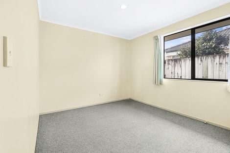 Photo of property in 12 Farnham Close, Rototuna North, Hamilton, 3210