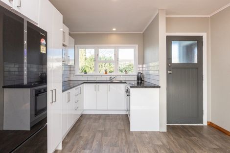 Photo of property in 4 Cranby Crescent, Onekawa, Napier, 4110