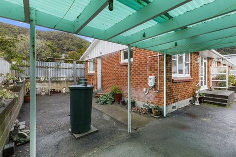 Photo of property in 417 Muritai Road, Eastbourne, Lower Hutt, 5013