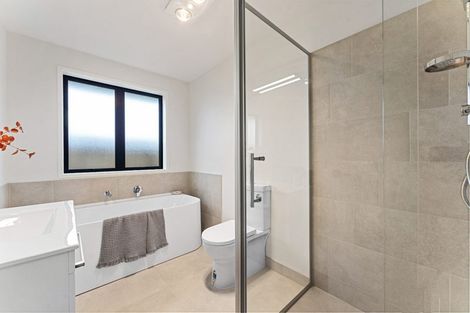 Photo of property in 2 Manatika Road, Karaka, Papakura, 2124