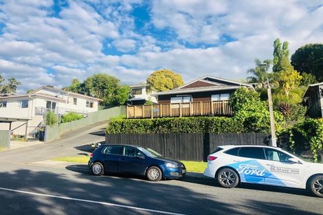 Photo of property in 1/111 Spinella Drive, Bayview, Auckland, 0629