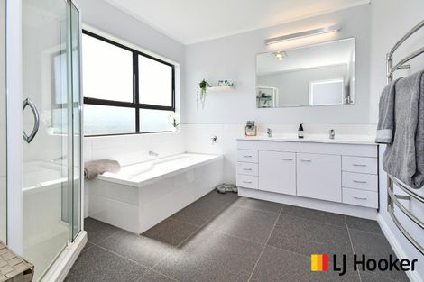 Photo of property in 384 Glenbrook Station Road, Glenbrook, Waiuku, 2681