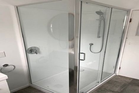 Photo of property in 53 Hawker Street, Mount Victoria, Wellington, 6011