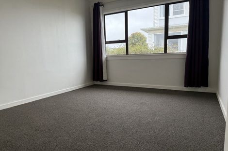 Photo of property in 14 Adventure Street, Marfell, New Plymouth, 4310