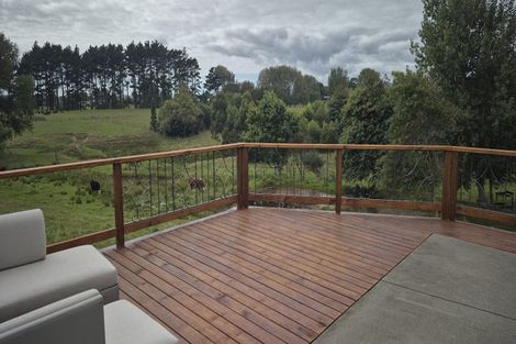 Photo of property in 47 Codlin Road, Waiuku, 2683