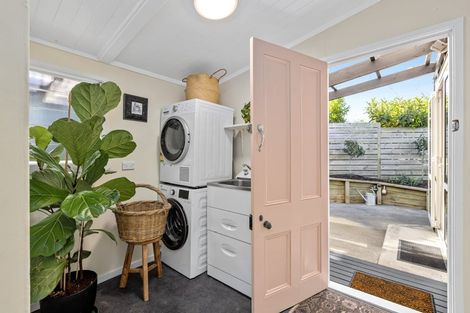 Photo of property in 26 Seatoun Avenue, Leigh, Warkworth, 0985