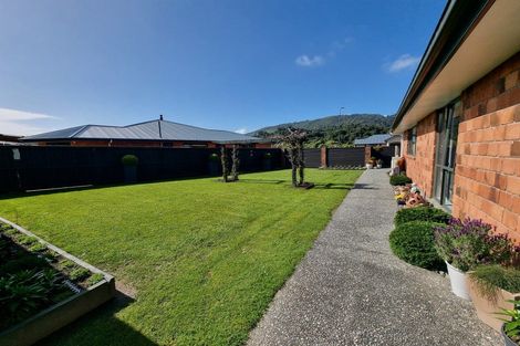 Photo of property in 10 Westvale Drive, Greymouth, 7805