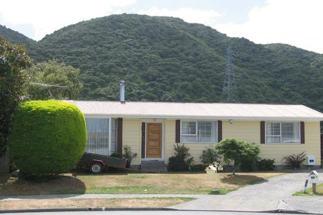 Photo of property in 17 Fremont Grove, Totara Park, Upper Hutt, 5018