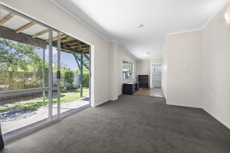 Photo of property in 12 Kawakawa-orere Road, Kawakawa Bay, Papakura, 2585