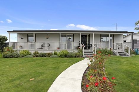 Photo of property in 45 Royal Park Drive, Parklands, Christchurch, 8083