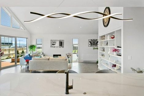 Photo of property in 32 Wai Terrace, Wharewaka, Taupo, 3330