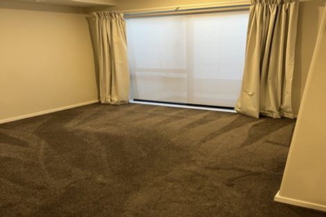 Photo of property in 35 Rutland Road, Stanley Point, Auckland, 0624