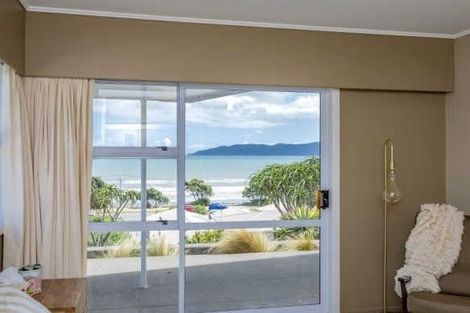 Photo of property in 130 Seaview Road, Paraparaumu Beach, Paraparaumu, 5032