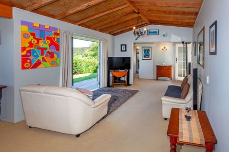 Photo of property in 9 James Street, Coromandel, 3506