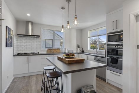 Photo of property in 21 Avro Crescent, Hornby, Christchurch, 8042