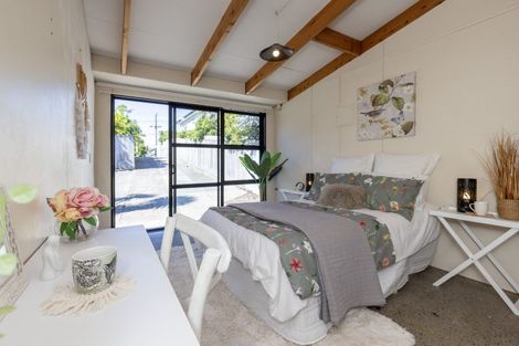 Photo of property in 102a Seaview Road, Paraparaumu Beach, Paraparaumu, 5032