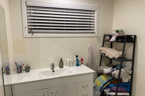 Photo of property in 20 Vincent Road, Northcote Point, Auckland, 0627