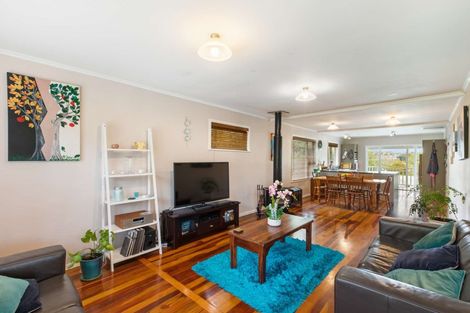 Photo of property in 2/14d Moffat Road, Red Beach, 0932