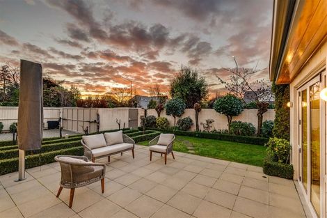 Photo of property in 76 Glandovey Road, Fendalton, Christchurch, 8052