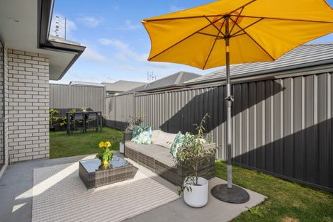 Photo of property in 14 Ash Lane, Omokoroa, 3114