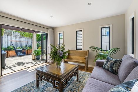 Photo of property in 7a Waterview Road, Favona, Auckland, 2024