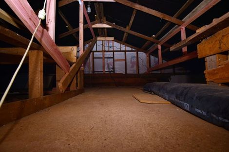 Photo of property in 1/14 Wernham Place, Northcote, Auckland, 0626