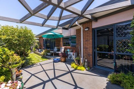Photo of property in 81 Wallace Place, Westown, New Plymouth, 4310