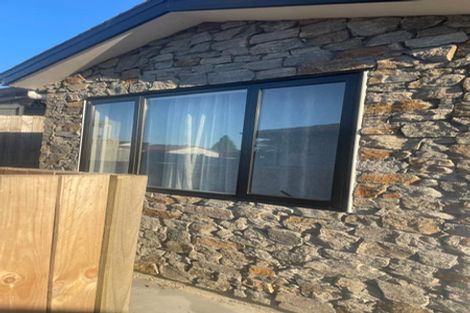 Photo of property in 66a West Harbour Drive, West Harbour, Auckland, 0618