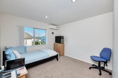 Photo of property in 92 Babich Road North, Ranui, Auckland, 0612