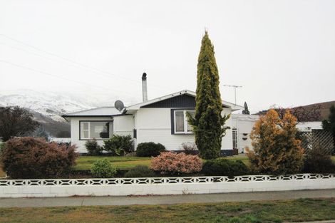 Photo of property in 12 Whitby Street, Clyde, 9330