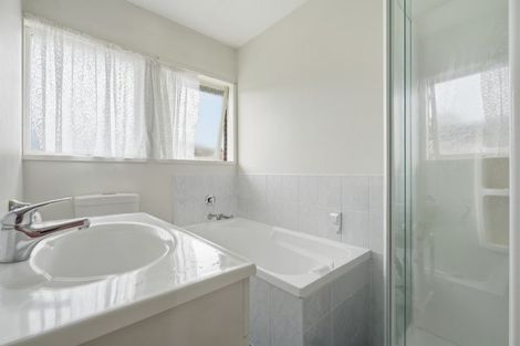 Photo of property in 14 Meadowcourt Drive, Manukau, Auckland, 2025