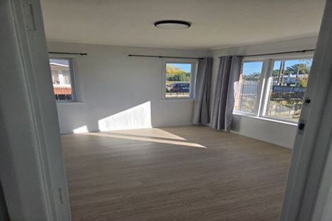 Photo of property in 22a Sutton Crescent, Papakura, 2110