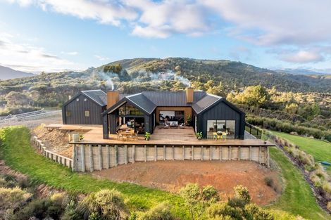 Photo of property in 229 Fairview Drive, Birchville, Upper Hutt, 5372