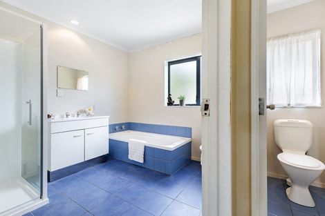 Photo of property in 14 Pooks Road, Ranui, Auckland, 0612