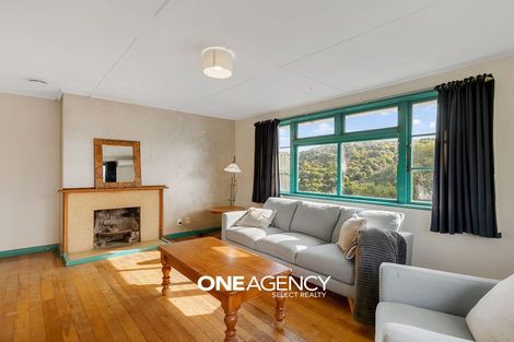 Photo of property in 32 Champion Street, Ranui, Porirua, 5024