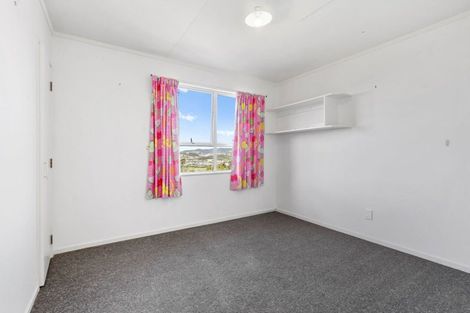 Photo of property in 10 Memorial Drive, Parahaki, Whangarei, 0112