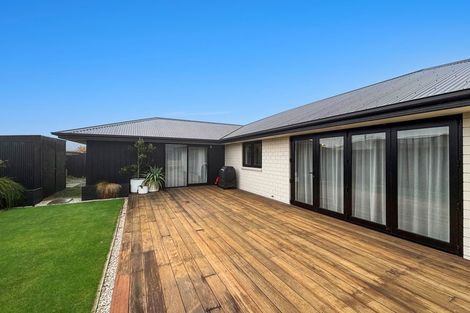 Photo of property in 17 Fairbairn Road, Rolleston, 7614