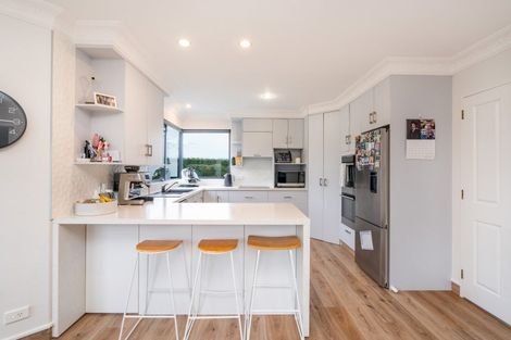 Photo of property in 712 Queens Drive, Waikiwi, Invercargill, 9810